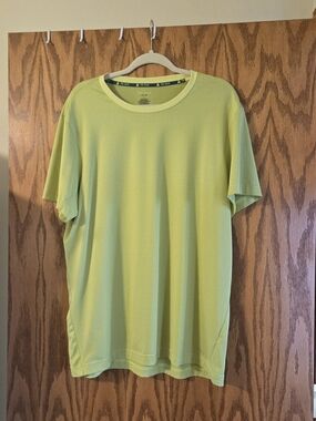 tek gear Light Green Men's Short Sleeve Performance Tee